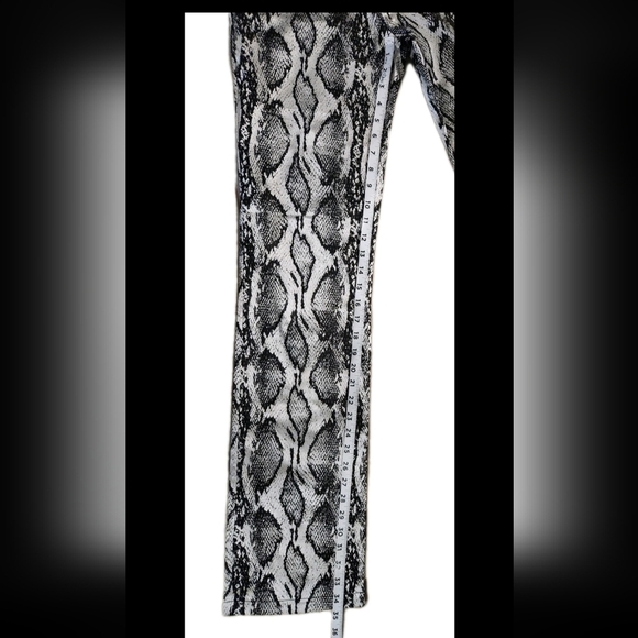 Revolve Snakeskin Metallic Pants Size S - Picture 2 of 7
